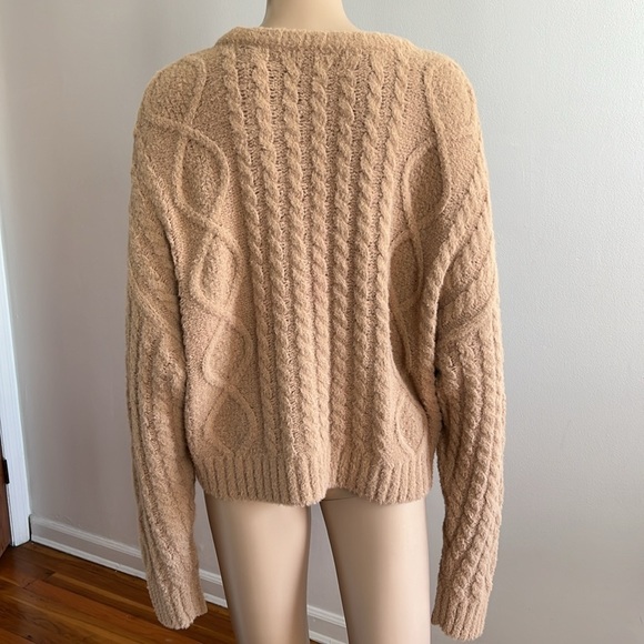 Aerie Long Sleeve Cable Knit Crew Neck Sweater Tan Size M - Picture 6 of 9